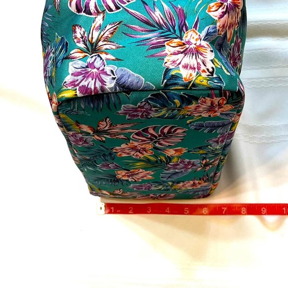 **3/$27** Zip Mesh Tote Insulated Cooler Compartment Wet Storage Beach Bag EUC - Picture 8 of 8